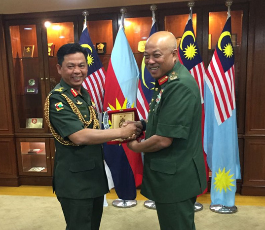 News - RBAF COMMANDER MAKES INTRODUCTORY VISIT TO...